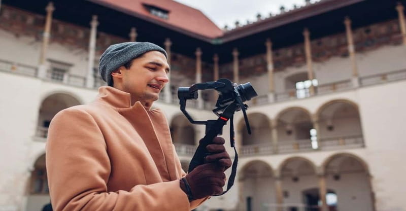 Krakow: Wawel Cathedral Guided Tour with Admission Tickets - The human touch: guides who keep the story moving