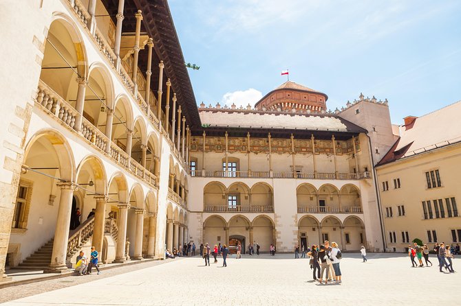 Krakow - Wawel Sightseeing of the Royal Hill - Hearing, pace, and group size: the practical stuff that affects your experience