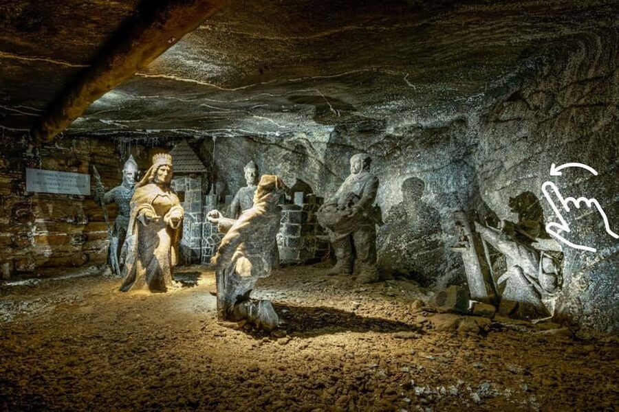 Krakow: Wieliczka Salt Mine Tour with Hotel Pickup & Guide - Entering the UNESCO site that looks like a city