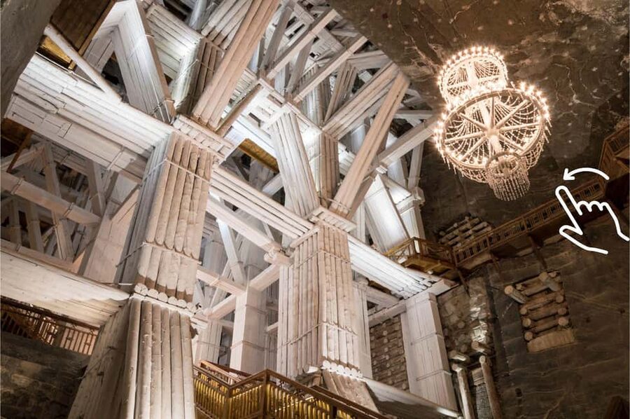 Krakow: Wieliczka Salt Mine Tour with Hotel Pickup & Guide - The Szola elevator: fast return to daylight