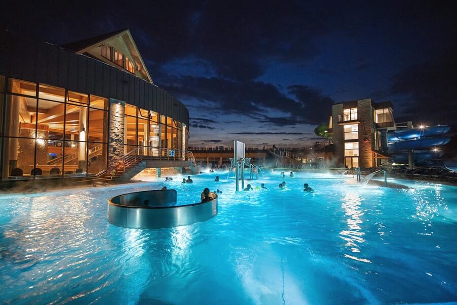 Krakow: Zakopane-Thermal Bath(Evening Time)with Hotel Pickup - Chochołowskie Termy in the evening: A huge thermal playground