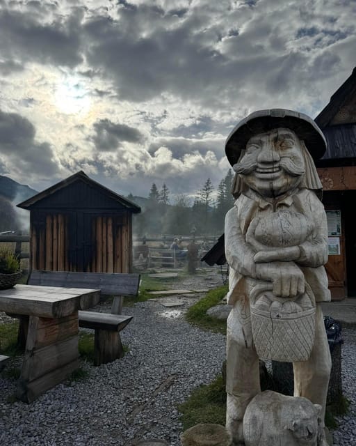 KRAKOW ZAKOPANE TOUR CABLE CAR THERMAL BATHS & HOTEL PICKUP - Oscypek over open fire: a taste of the region’s mountain identity