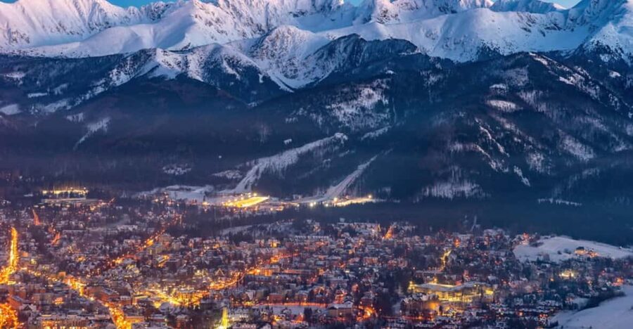KRAKOW ZAKOPANE TOUR CABLE CAR THERMAL BATHS & HOTEL PICKUP - Chochołów’s wooden village: quick culture, real architecture