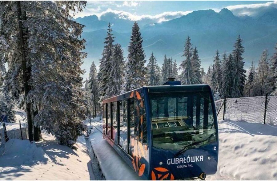 Krakow : Zakopane Tour + Thermal Pools with Hotel Pickup - Kraków to Zakopane: the 10-hour road rhythm