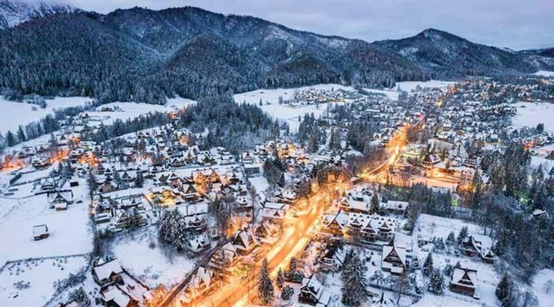 Krakow: Zakopane Tour with Funicular Ride and Cheese Tasting - Gubałówka funicular ride: the views without the grind