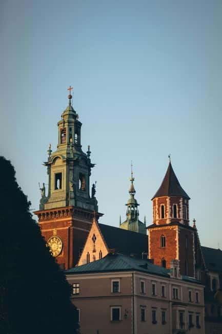 Mysterious Wawel Cathedral and Wawel Courtyard Guided Tour - The quick stop at John Paul II’s monument