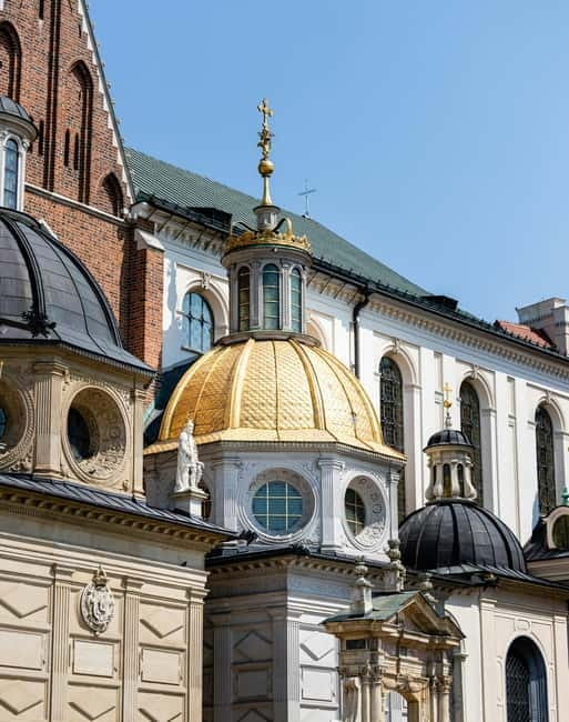 Mysterious Wawel Cathedral and Wawel Courtyard Guided Tour - Meeting at Kanonicza 25: start on time, avoid confusion