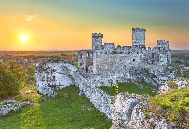 Ojców National Park and Ogrodzieniec Castle Tour from Krakow - From Krakow: how the day stays sane
