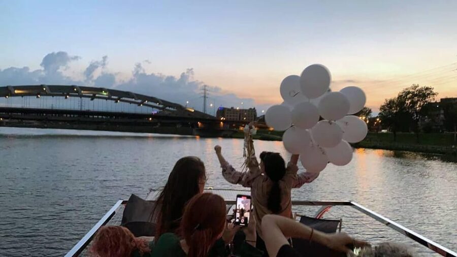 Picturesque Cruise on the Vistula in the Heart of Krakow - What to bring for river weather and better photos