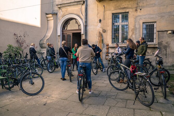 Private Bike Tour in Krakow - Stare Miasto on Two Wheels: Barbakan, Planty, Main Market, and the Wisła Loop