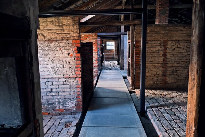 Private Guided Tour to Auschwitz & Birkenau from Krakow - Timing and walking: the day is long, and you’ll feel it