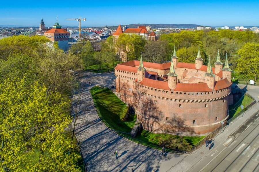Private Krakow Tour: St. Mary’s, Cloth Hall & More - A 90-minute private plan that actually helps you place Krakow