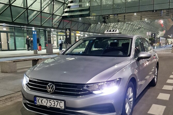 Private Taxi from or to the Krakow Airport - The 35-Minute Reality: Fast Enough, Calm Enough
