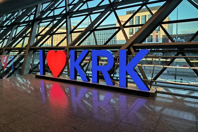 Private transfer from/to Krakow airport / City of Krakow - From Balice Airport to Krakow Hotel: About 25 Minutes