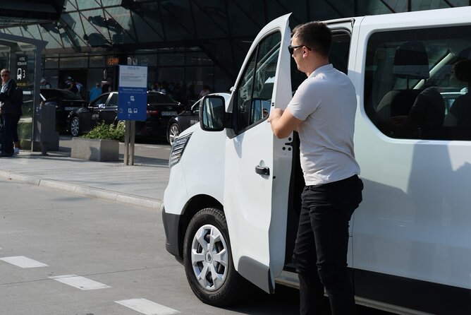 Private Transport from Airport to Krakow City Center Vice Versa - Driver Communication and Safety Feel You Can Actually Use