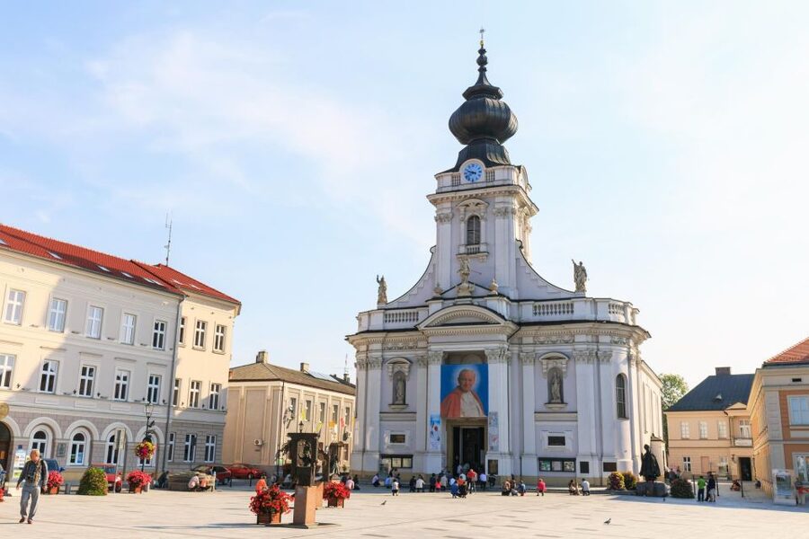 Private Trip to Wadowice: Home Town of John Paul II - From Kraków to Wadowice: private pickup that sets the tone