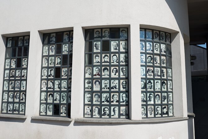 Schindler's Factory and Jewish Ghetto Walking Tour in Kraków - Fast-track entry at Schindler’s Enamel Factory Museum