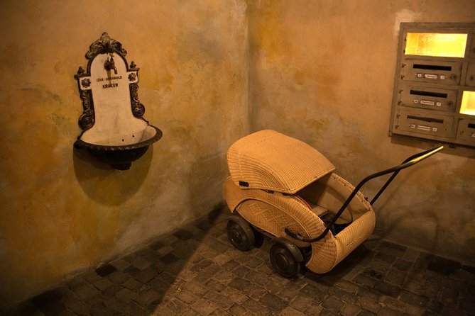 Schindler's Factory and Jewish Ghetto Walking Tour in Kraków - Who this tour is best for (and who should think twice)