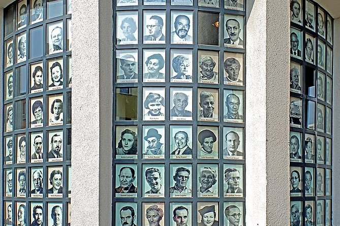 Schindler's Factory in Krakow: Guided Tour & Skip the Line Ticket - Guided vs self-guided: what you gain and what you might miss