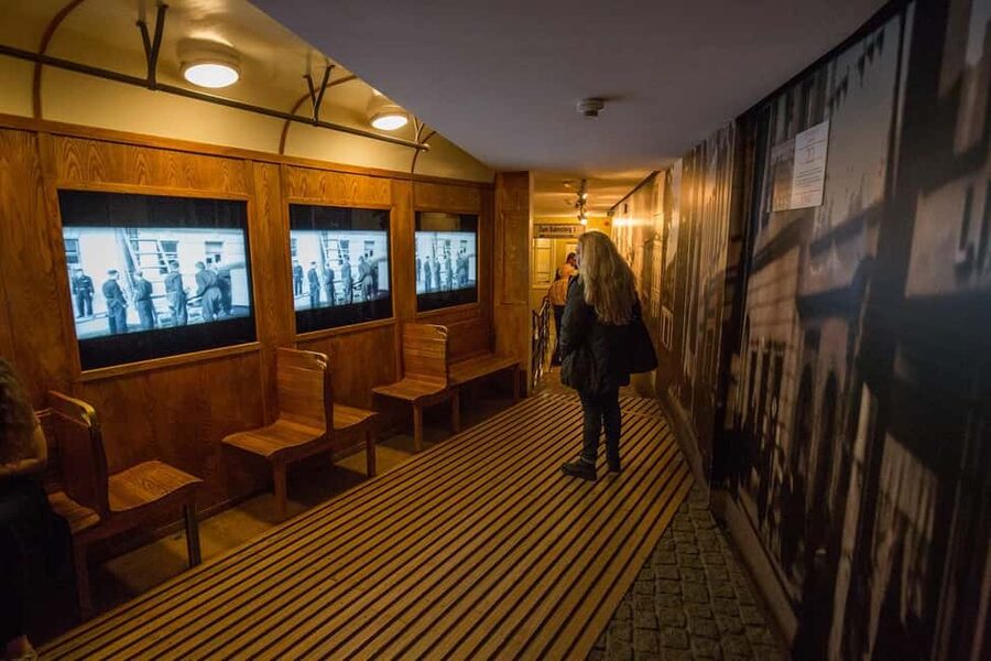 Schindler's Factory Skip-the-line Museum Ticket - Inside the factory building: design choices that affect your senses