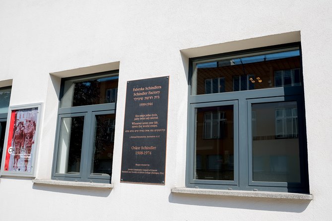 Schindler's Factory Small-Group Guided Tour - Płaszów: From Apartment Life to the Camp Path
