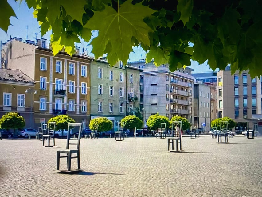 Schindler's List Movie Tour: Historic Sites & Film Location - Ghetto Heroes’ Square: a short stop that lands hard