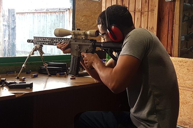 Shooting Krakow+REAL GUN+priv round trip transfer from your hotel - Entering the safety briefing and the range rules