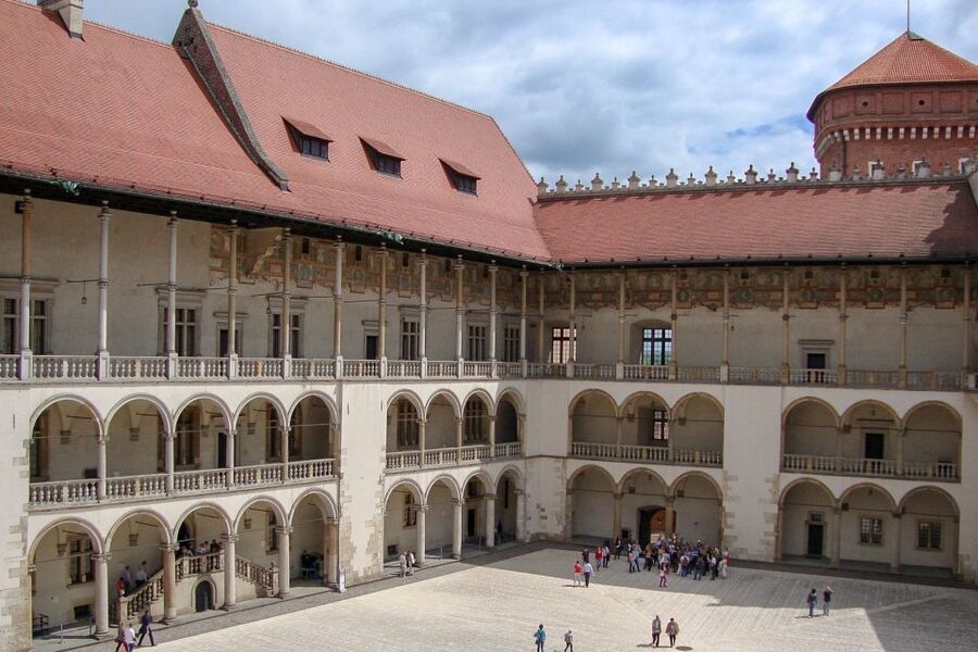 Skip-the-Line Wawel Castle Chambers Private Tour - Skip-the-line tickets: saving time where it counts