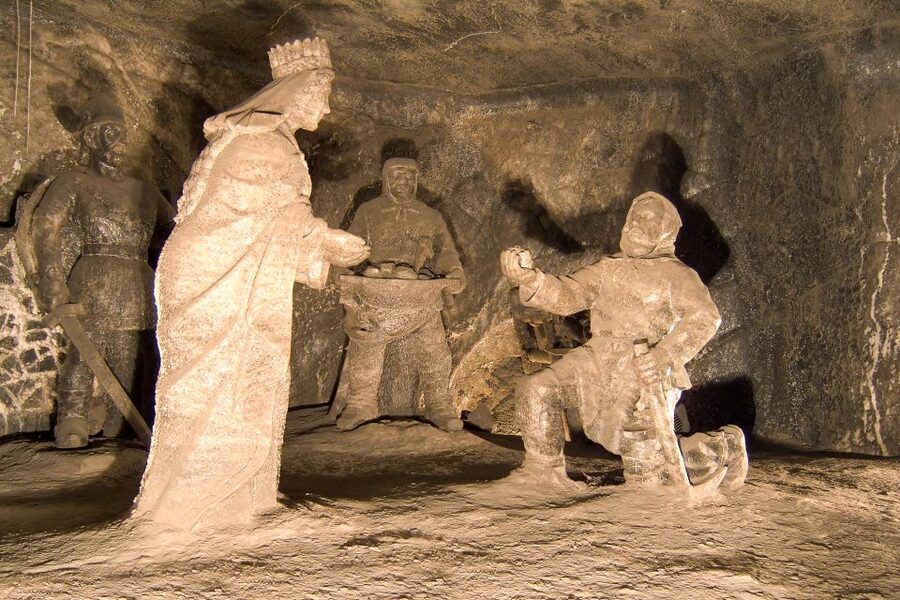 Unesco List; Wieliczka Salt Mine Half-Day Tour from Kraków - Transportation from Kraków: pickup timing can make or break the day