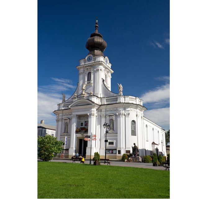 Wadowice and Kalwaria: John Paul II Route - Dress Code and On-Site Etiquette: How to Avoid Unnecessary Friction