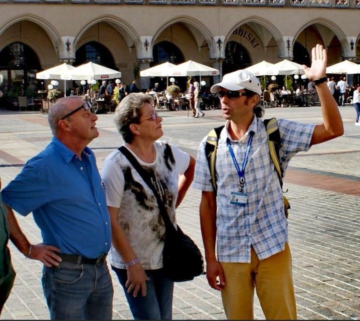 Walking Tour: Kazimierz, Jewish Quarter - 2-Hours of Magic! - Wolnica Square to Kazimierz Town Hall: The Neighborhood as a Living Place