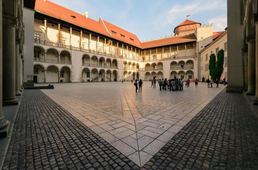 Wawel Castle, Cathedral, Old Town and St. Mary's Basilica - Pacing and group size: what the 210 minutes feels like