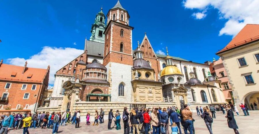 Wawel Castle, Cathedral, Old Town and St. Mary's Basilica - Who should book this tour (and who should not)