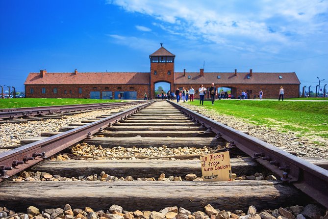 Wieliczka Salt Mine and Auschwitz-Birkenau Tour - A One-Day Combo: Why Auschwitz-Birkenau and Wieliczka Fit Together