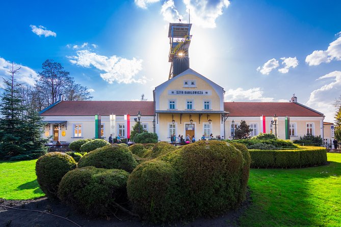 Wieliczka Salt Mine and Auschwitz-Birkenau Tour - Getting There From Krakow: The 7:00 am Start That Changes Everything