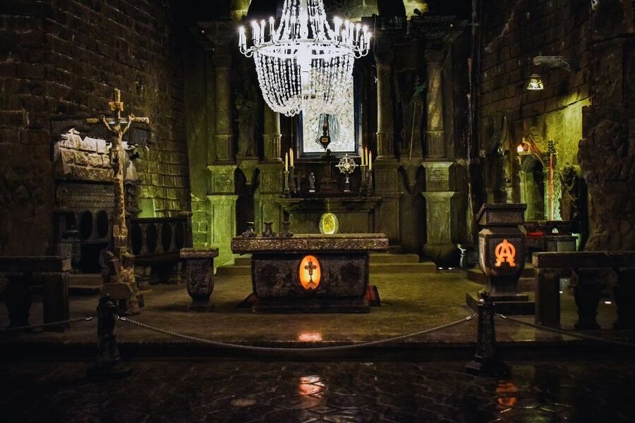 Wieliczka: Salt Mine Entrance and Guided Tour Ticket - Going deeper: 140 meters underground on a nearly 3-kilometer route
