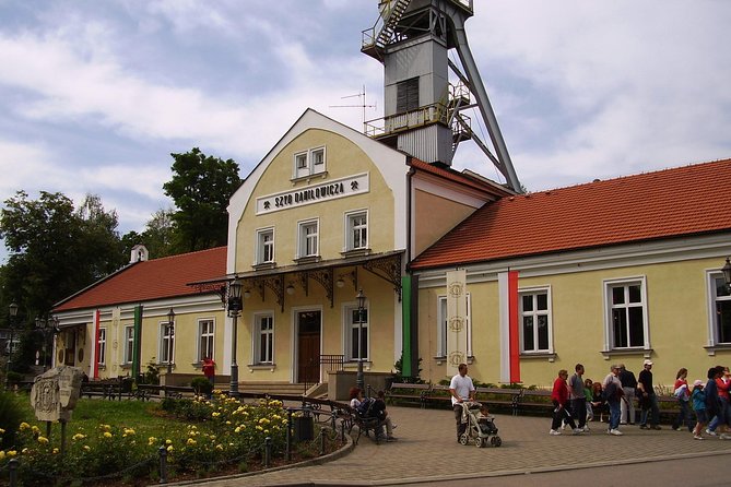 Wieliczka Salt Mine from Krakow, Guided Half-Day Tour with Private Transport - What to Bring (and What to Leave in the Van)