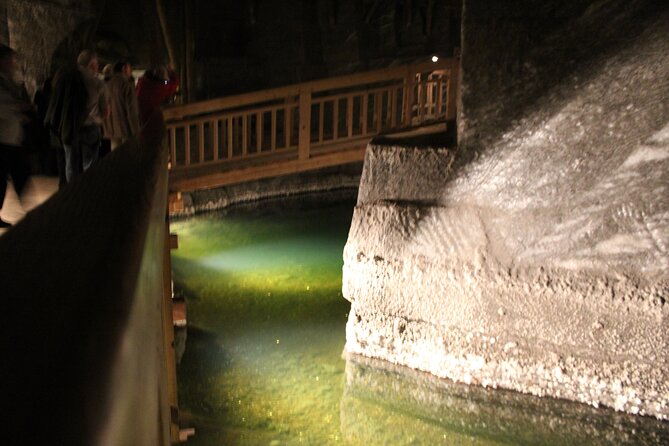Wieliczka Salt Mine Guided Tour in Krakow - Getting there from Sienna 17 (and why the coach matters)