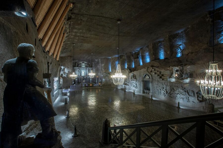 Wieliczka Salt Mine Guided Tour with Skip the Line Tickets - Inside the mine: the guided tour and what 3–4 hours really feels like