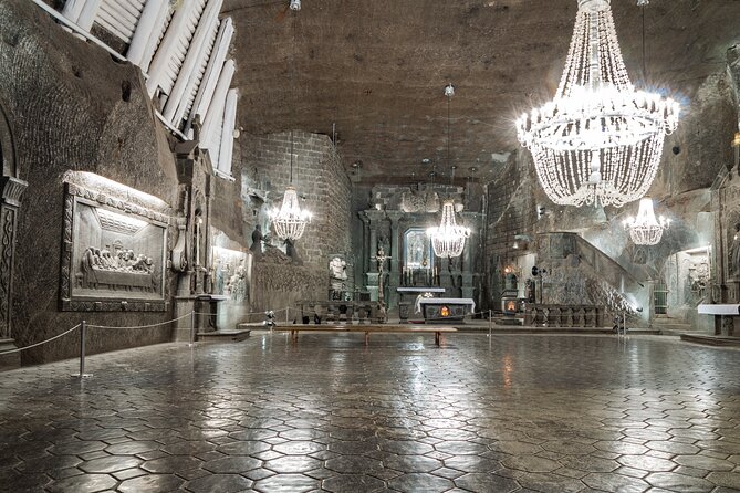 Wieliczka Salt Mine Guided Tour with Transport from Krakow - A practical half-day plan from Kraków