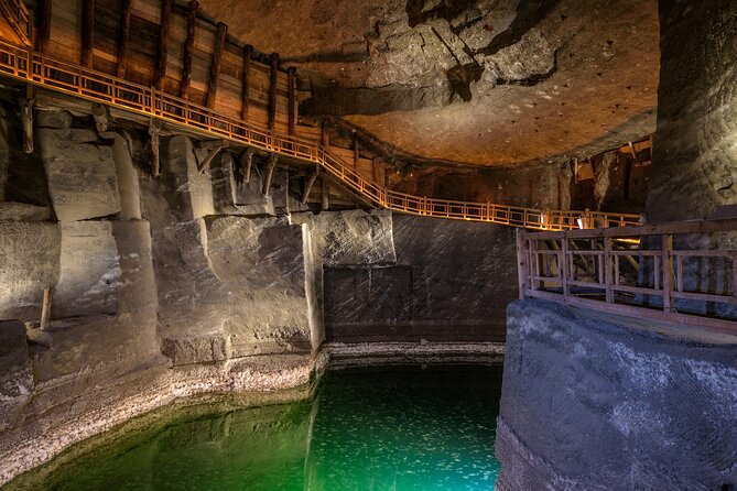 Wieliczka Salt Mine Guided Tour with Transport from Krakow - Bag size rules and why packing light matters