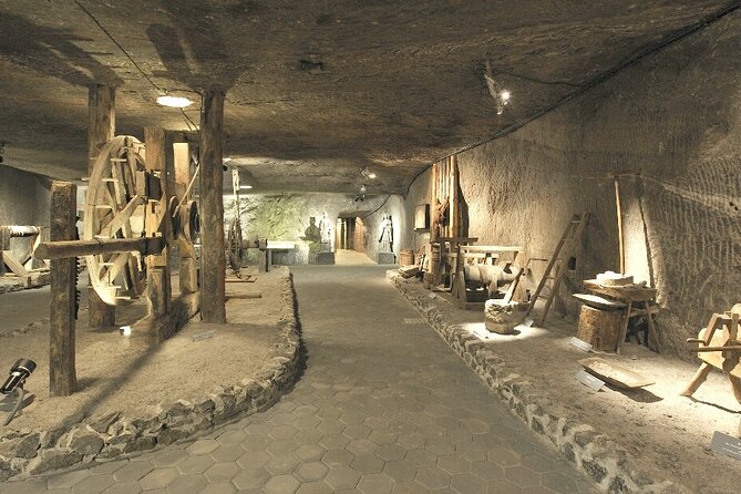 Wieliczka Salt Mine Guided Tours From Krakow - 2.5 Hours Underground With a Licensed English Guide