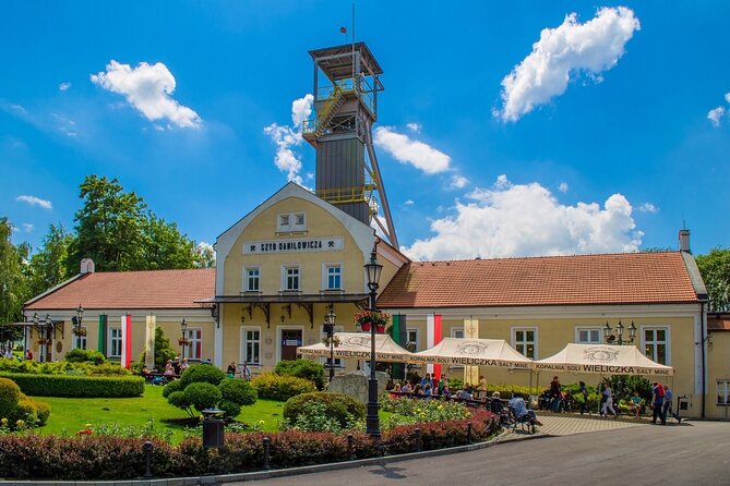 Wieliczka Salt Mine - Private Tour from Krakow - The timing: about 4–5 hours, with 2–3 underground