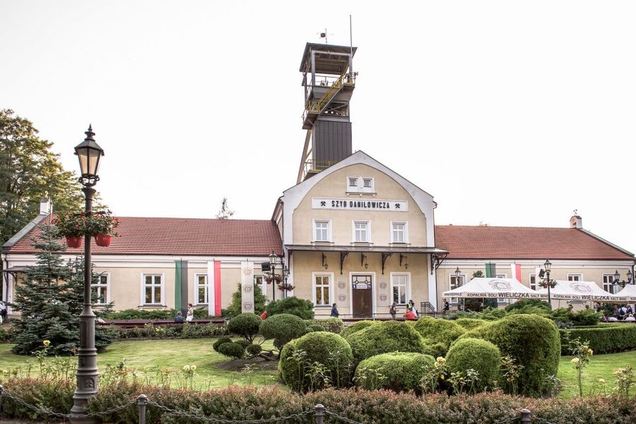 Wieliczka Salt Mine Tour Including Hotel Pick-Up - The Chapel of the Blessed Kinga: The Underground Showstopper